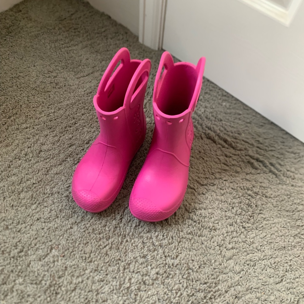 CROCS Kids Fuchsia Boots